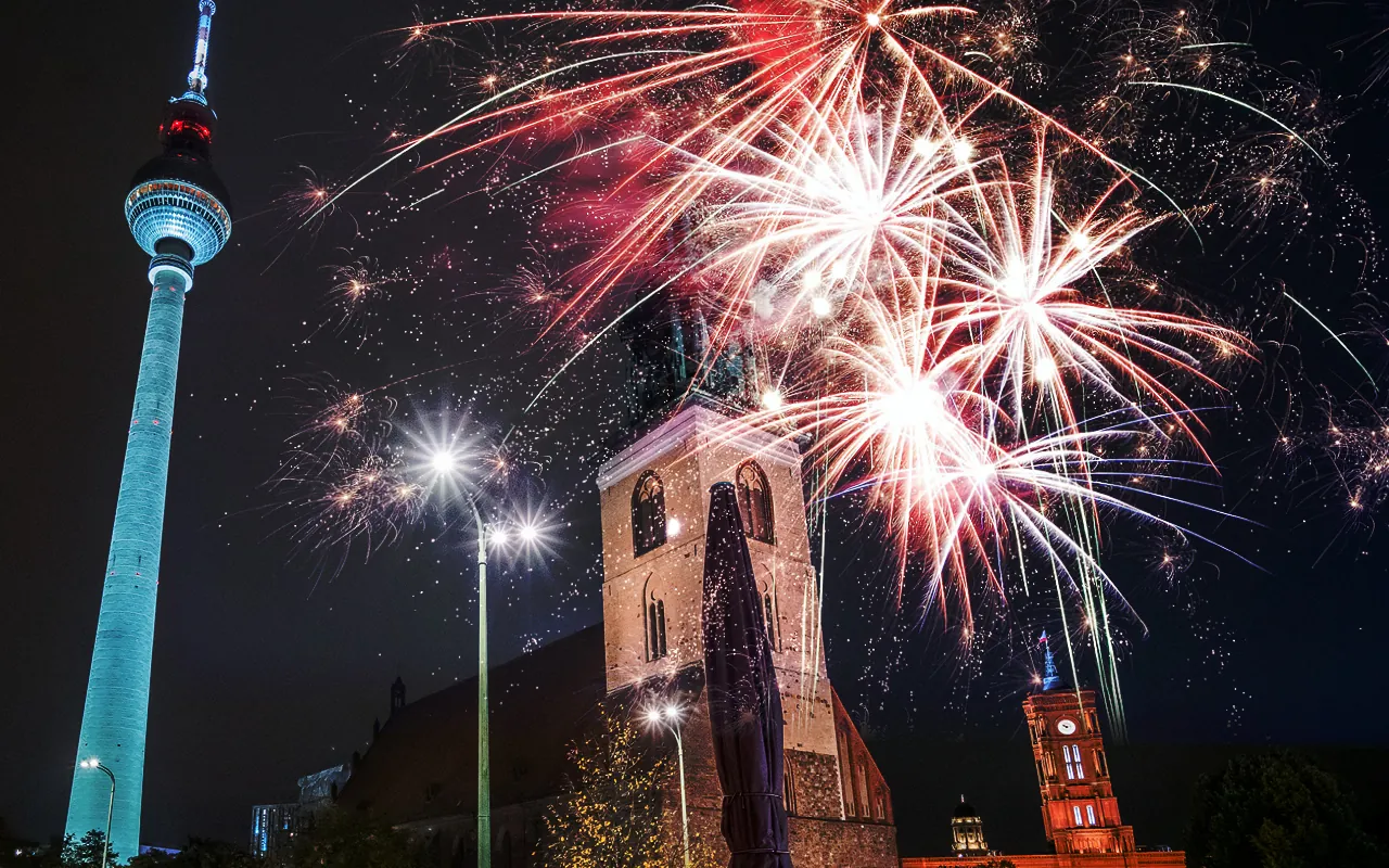 Ü30 Silvesterparty im Haus Ungarn unterm Fernsehturm